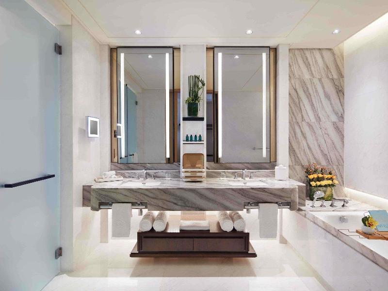 Sofitel Singapore City Centre image