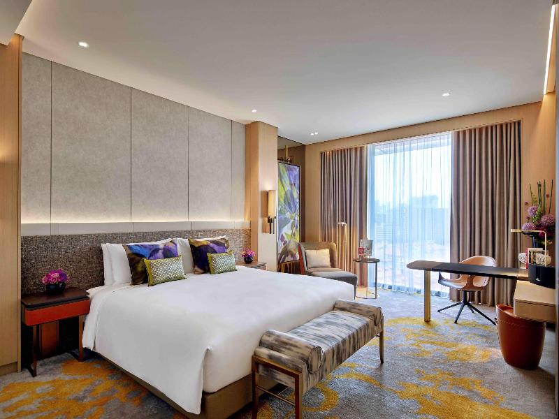 Sofitel Singapore City Centre image