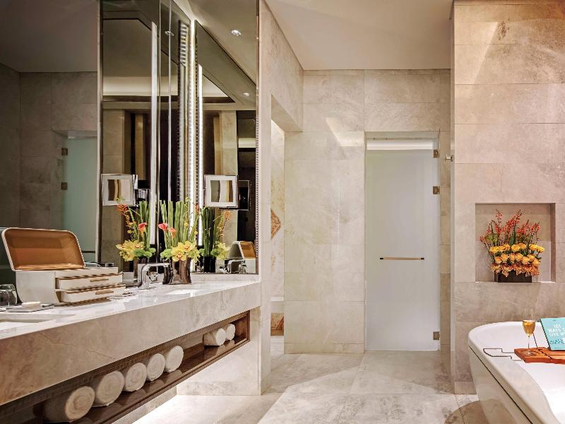 Sofitel Singapore City Centre image