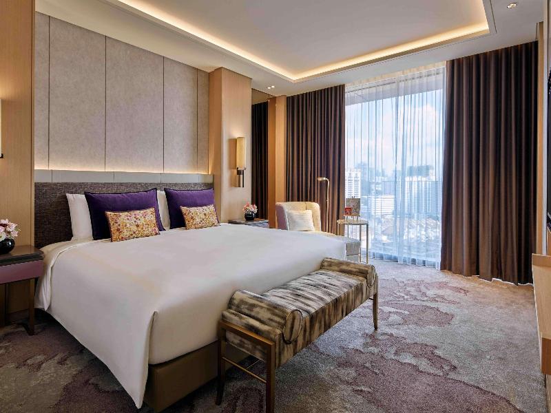 Sofitel Singapore City Centre image
