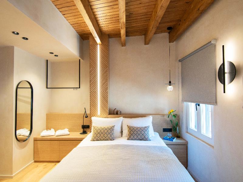 Consolato Boutique image
