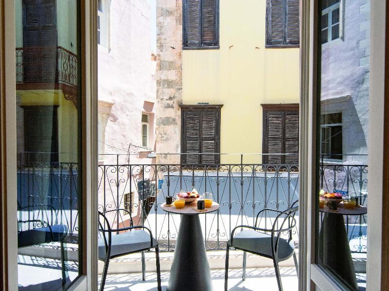 Consolato Boutique image