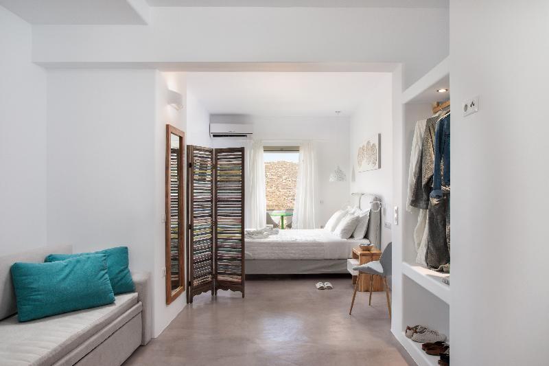 Halcyon Villas image