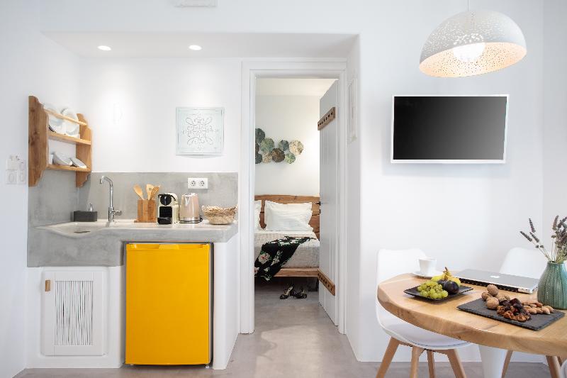Halcyon Villas image