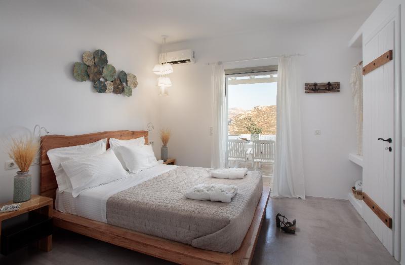 Halcyon Villas image