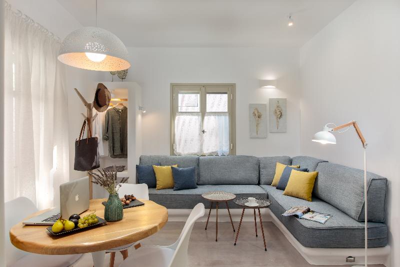 Halcyon Villas image