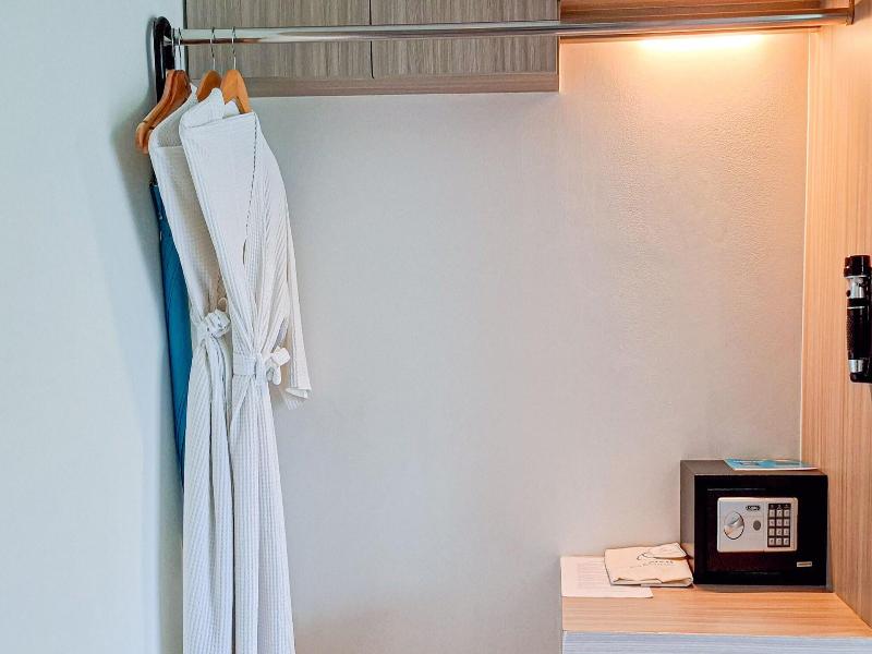 Clarian Hotel Beach Patong image