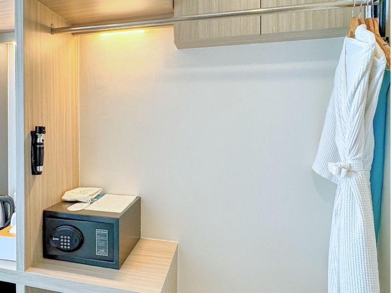 Clarian Hotel Beach Patong image