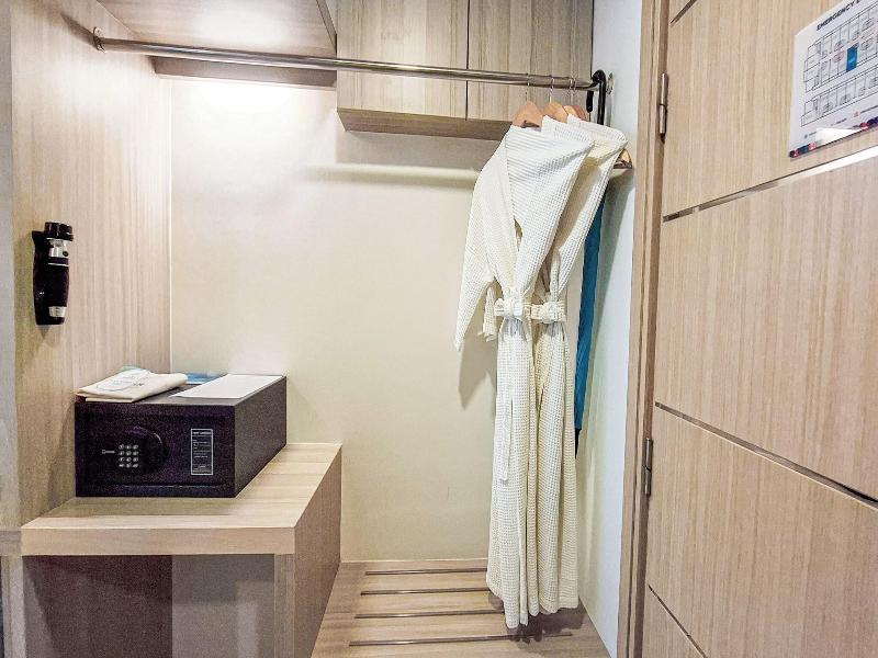 Clarian Hotel Beach Patong image