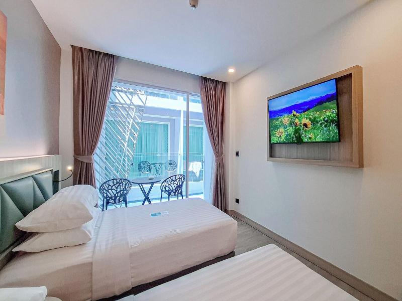 Clarian Hotel Beach Patong image