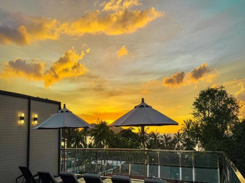 Clarian Hotel Beach Patong image