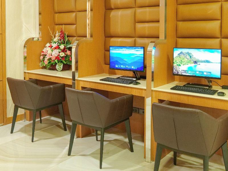 Clarian Hotel Beach Patong image