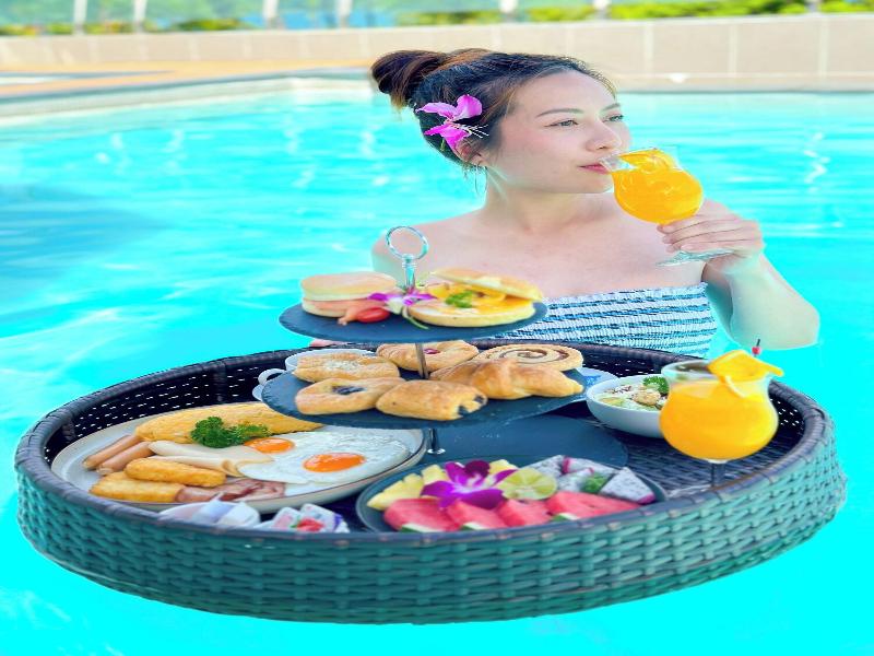 Clarian Hotel Beach Patong image