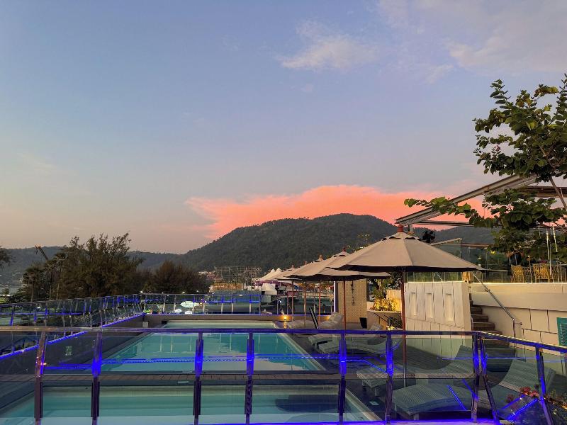 Clarian Hotel Beach Patong image
