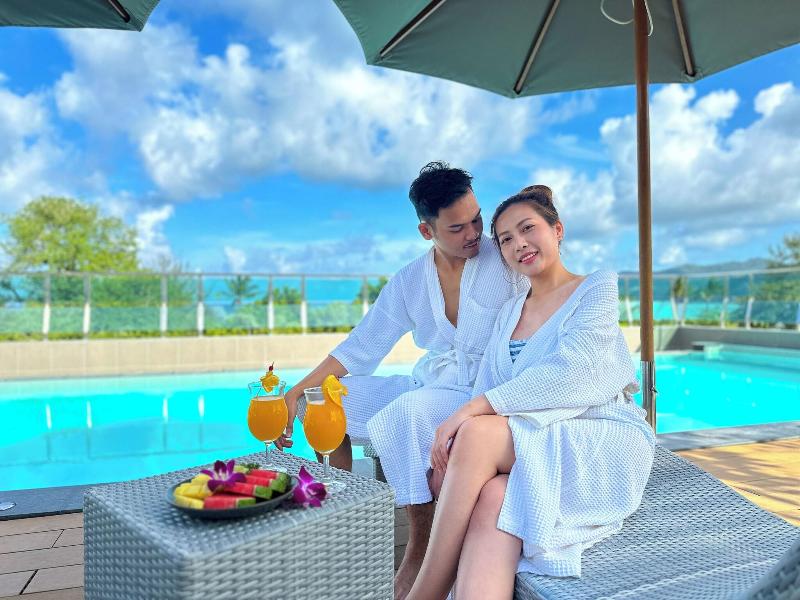 Clarian Hotel Beach Patong image