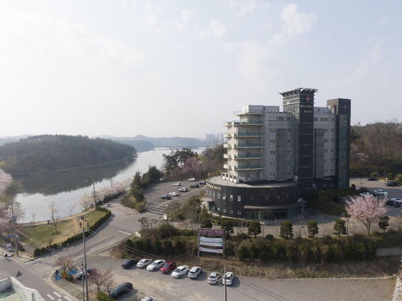 Gunsan Ritzplaza Hotel