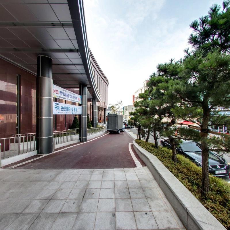 Mudrin Hotel image