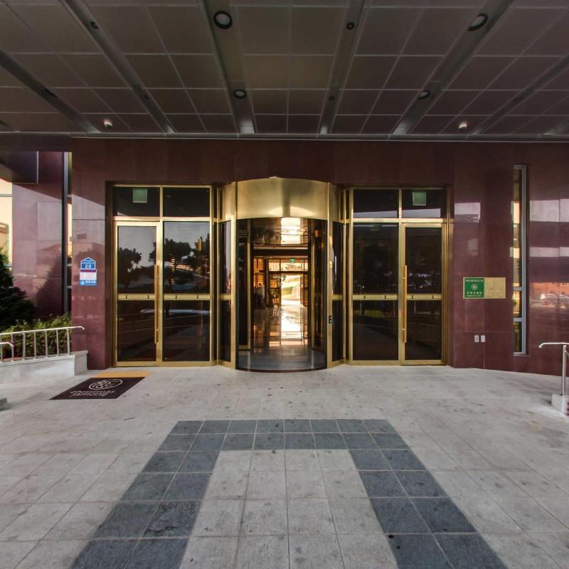 Mudrin Hotel image