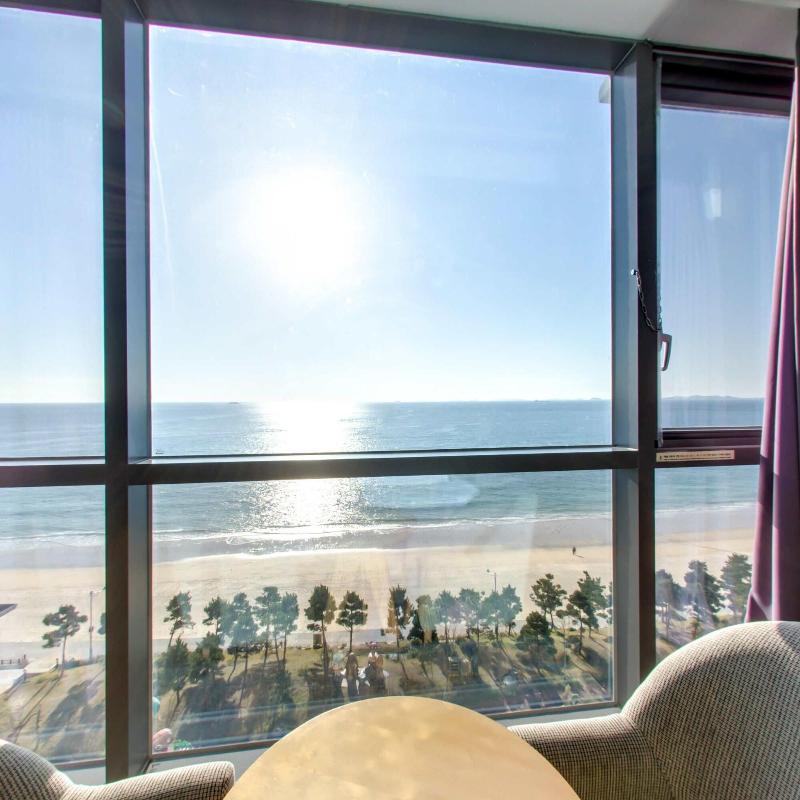 Mudrin Hotel image
