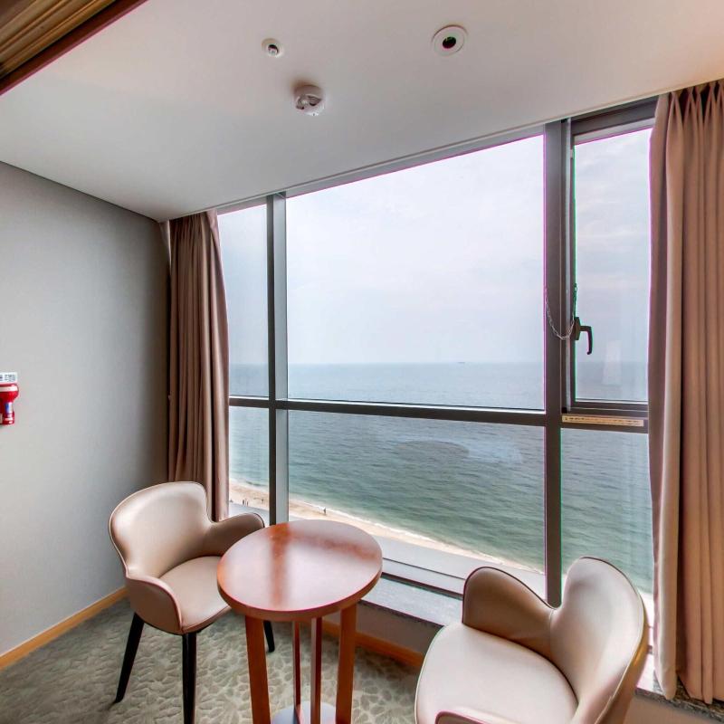 Mudrin Hotel image