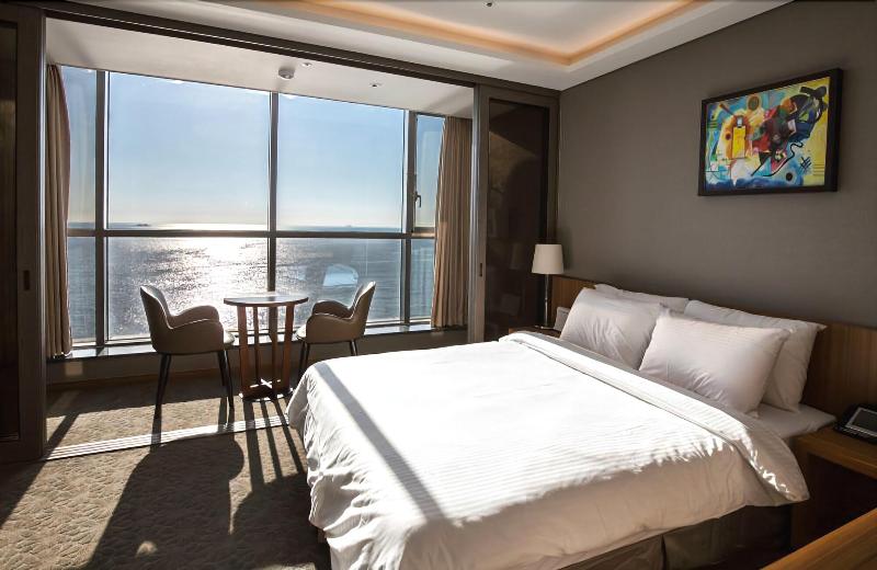 Mudrin Hotel image