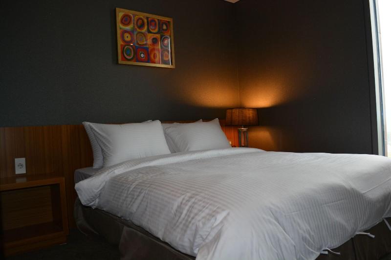 Mudrin Hotel image
