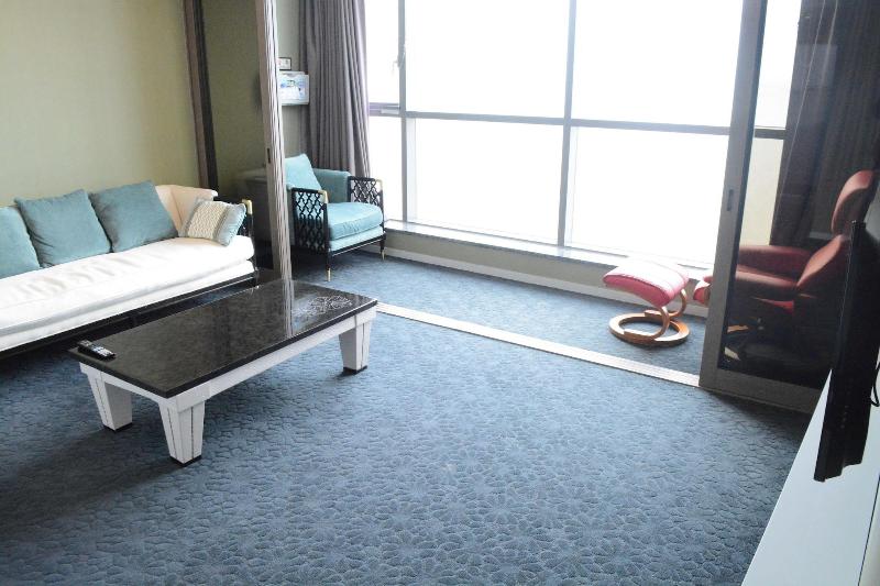 Mudrin Hotel image