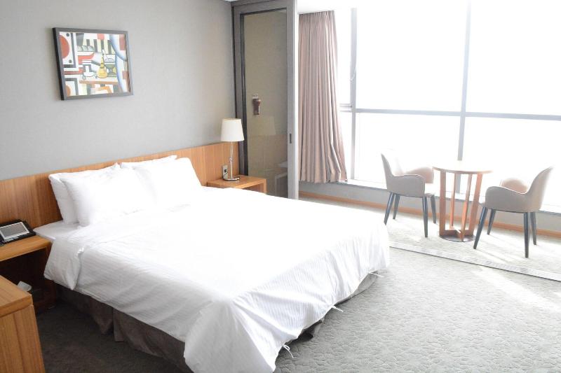 Mudrin Hotel image