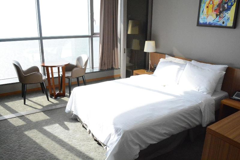 Mudrin Hotel image