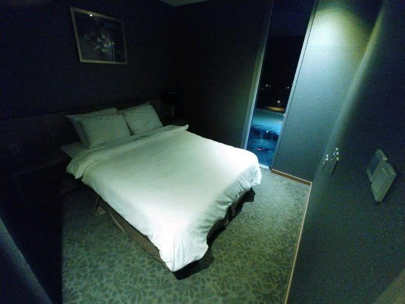 Mudrin Hotel image