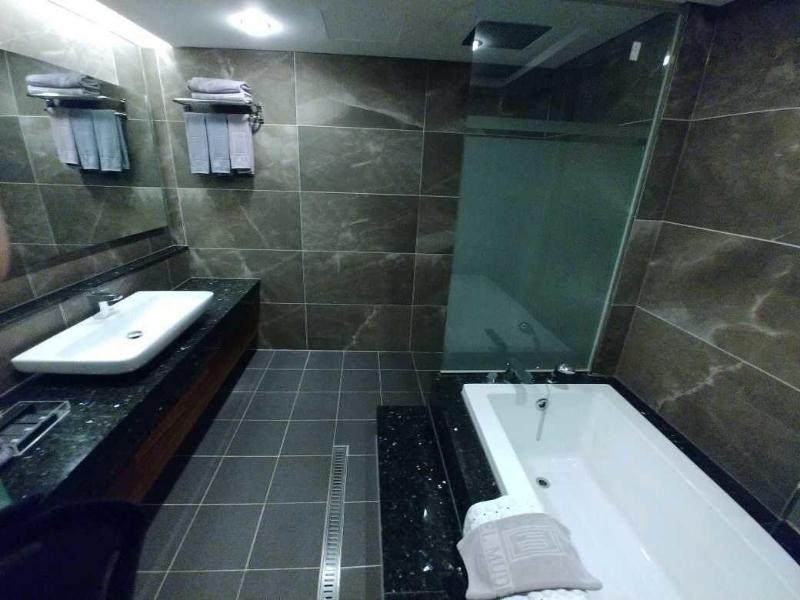 Mudrin Hotel image