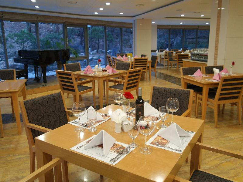 Geumosan Hotel image