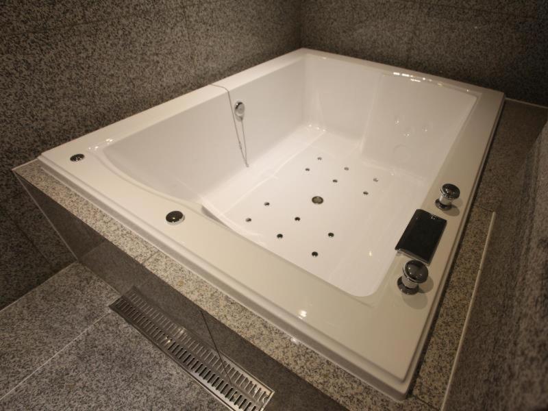 Hotel Luv image