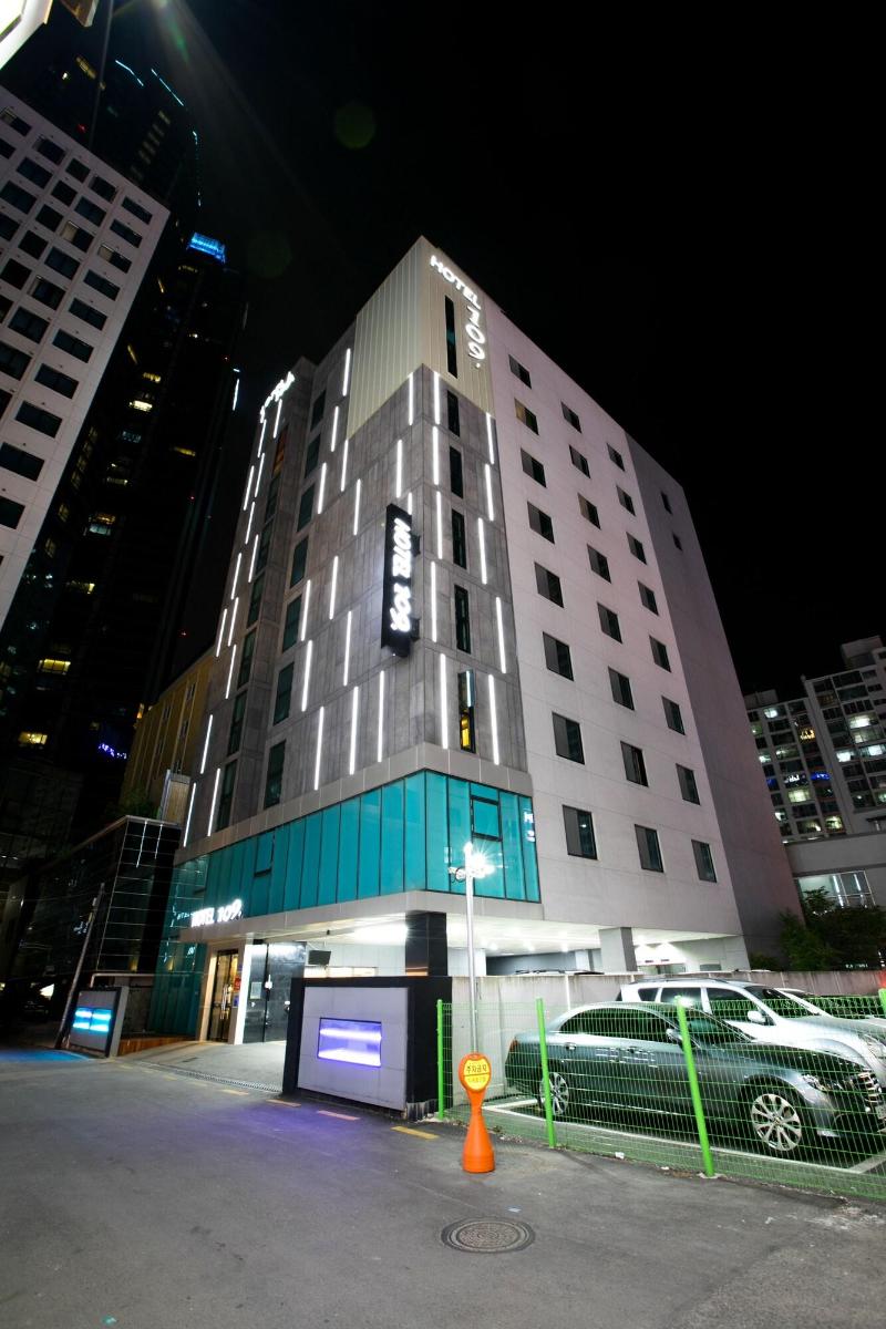 Hotel 109 image
