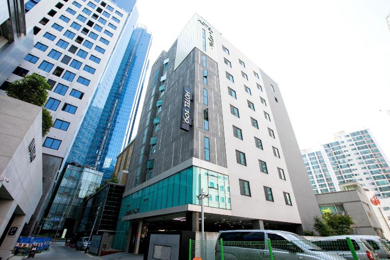 Hotel 109 image