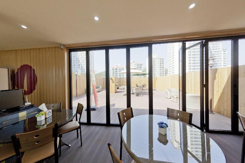 Hotel 109 image