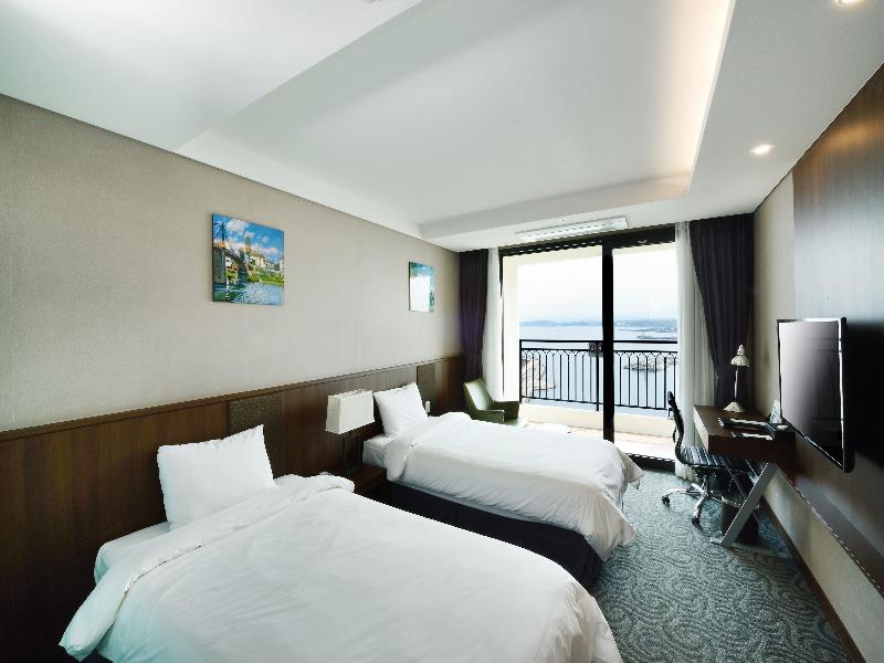 Ramada Gangwon Sokcho Hotel image