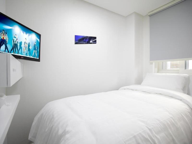 K POP Hotel Seoul Tower image