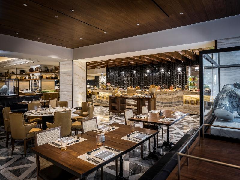 Four Seasons Hotel Seoul image