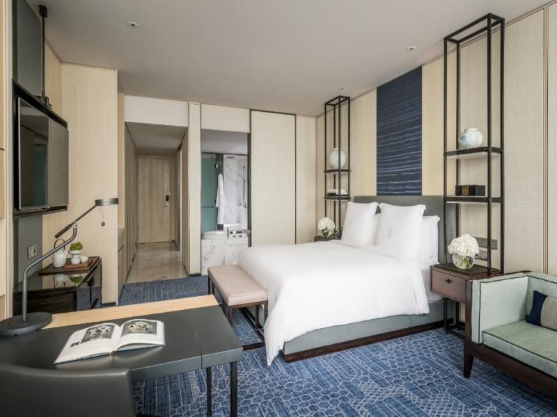 Four Seasons Hotel Seoul image
