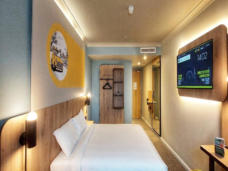 B&B HOTEL London Heathrow image