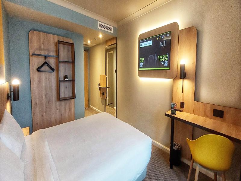 B&B HOTEL London Heathrow image