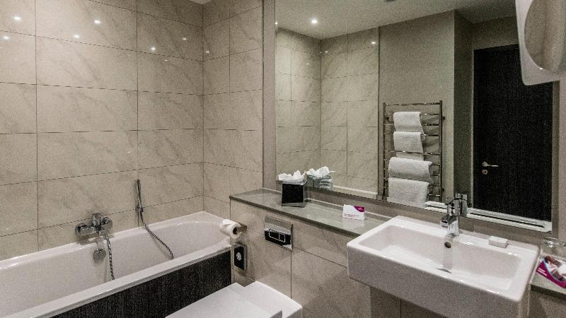 Crowne Plaza Aberdeen Airport image
