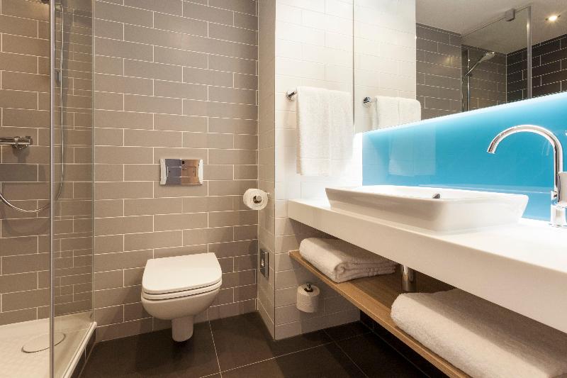 Holiday Inn Express St. Albans M25, Jct.22 image