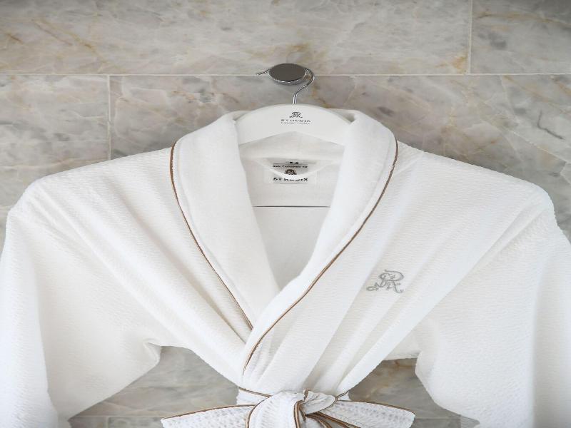 The St. Regis Shanghai Jingan image