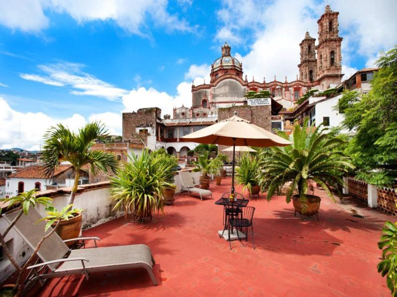 Los Arcos image