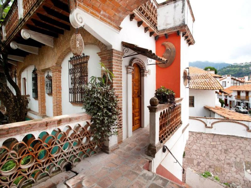 Los Arcos image