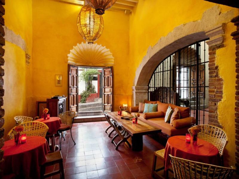 Los Arcos image