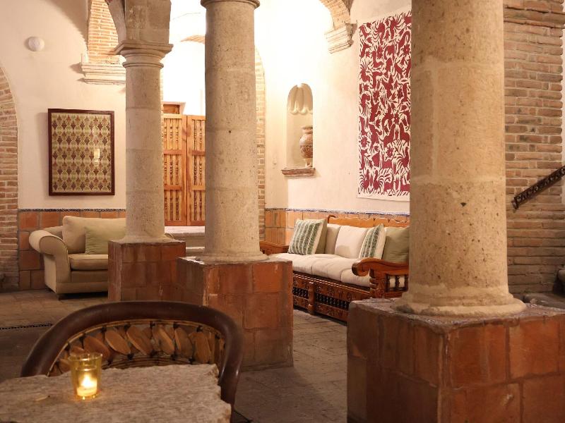 Los Arcos image