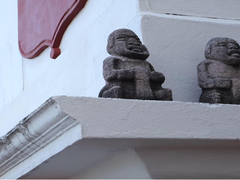 Los Arcos image